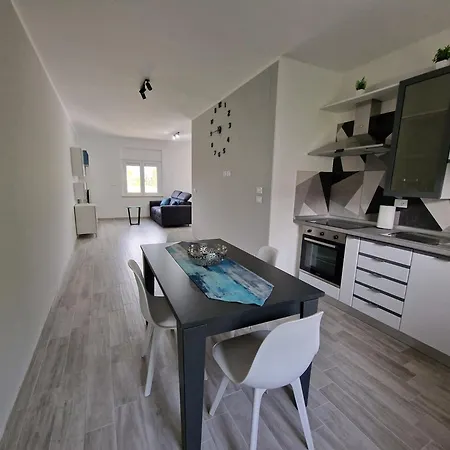 Apartment L'aurora Locazione Turistica