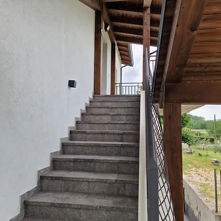 L'aurora Locazione Turistica Apartment *