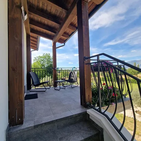 L'aurora Locazione Turistica *