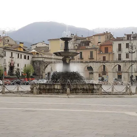L'aurora Locazione Turistica 아파트 술모나